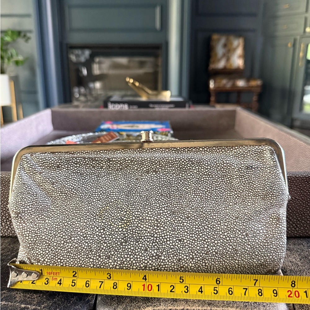 Women's Hobo Stingray Suede Leather Tan White Gold Lauren Clutch Wallet! - Picture 12 of 13
